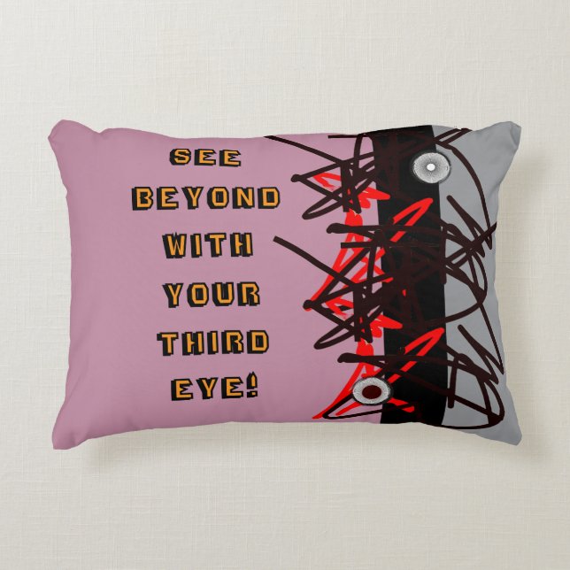 TREDJE ÖGA SAKER PILLOW! PRYDNADSKUDDE (Framsidan)