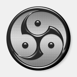Trefaldiga Yin Yang - metall & glansig svart Magnet