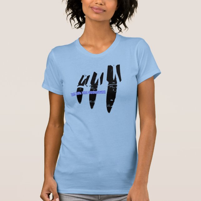 Trefaldigt hot för HBA Tee Shirt (Framsida)