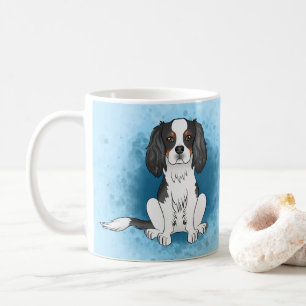 Trefärgad Cavalier King Charles Spaniel Hund På Bl Kaffemugg