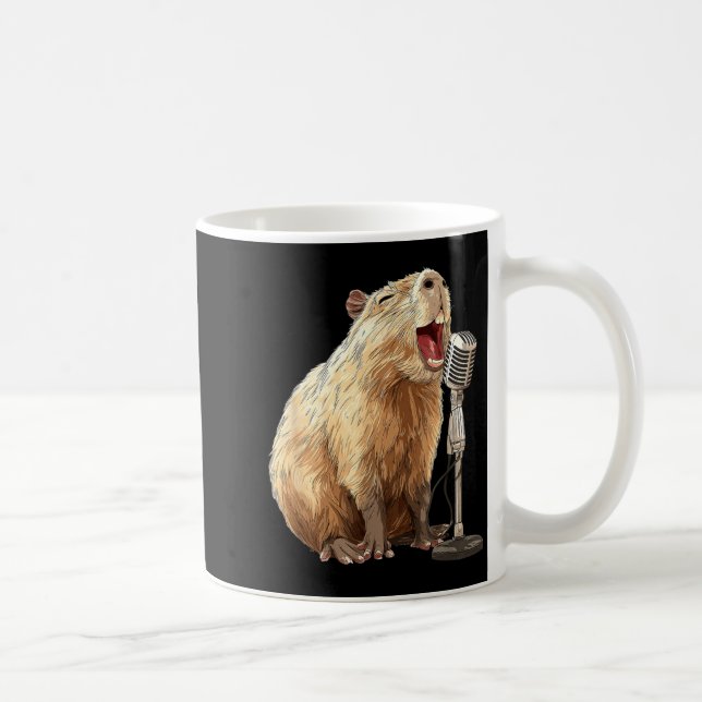 Treflig Kapybara med mikrofon för Karaoke och Sång Kaffemugg (Höger)