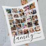 Trendig 25 Photo Collage Family Fleecefilt<br><div class="desc">Personlig modern fleecy-filt för bild med en vit bakgrund som kan ändras till vilken färg som helst,  ett familjecitat och en 25 kvadratfotomall som du kan anpassa till din egen.</div>