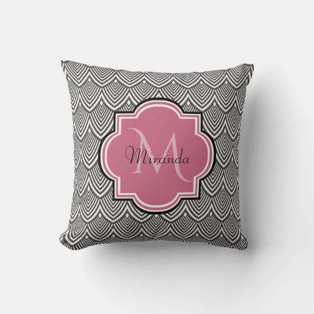 Trendig Black Arched Scallops Rosa Monogram Namn Kudde (Framsida)