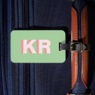 Trendig blockbokstav skuggmonogram grön rosa bagagebricka