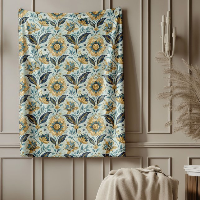 Trendig Blommigt Tiles vid Medelhavsflottan och Gu Fleecefilt (Trendy Mediterranean Navy and Gold Floral Tiles Fleece Blanket)