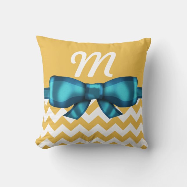 Trendig Blue Bow & White Chevrons Monogram Kudde (Framsida)