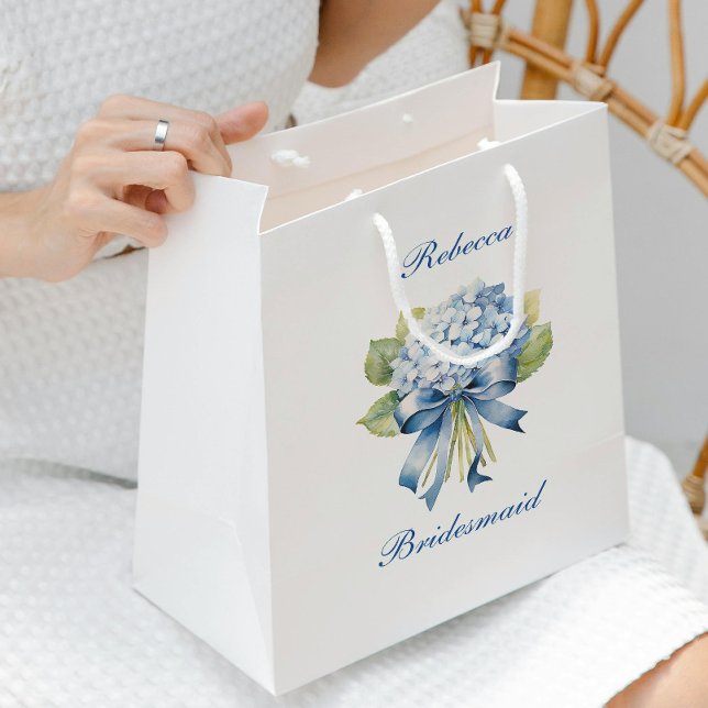 Trendig Blue Hydrangea Bridesmaid Frieri (Blue Hydrangea Bouquet Bridesmaids Gift Bag)