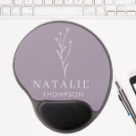 Trendig Boho Chic Lilac Lavender Personlig Gel Musmatta<br><div class="desc">Öka din arbetsyta med vårt fantastiska Trendig Boho Chic Lilac Lavender Personlig Gel Mouse Pad, där praktisk användning möter personligens elegans. Den här musmattan är utformad med din bekvämlighet i åtanke och har en byggt handvila som ger ergonomisk support för de långa timmarna vid skrivbordet. Vare sig det är en...</div>