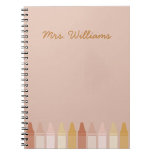 Trendig Boho Färg Crayon Teacher Namn Anteckningsbok