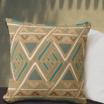 Trendig Boho Lera Mönster Trasa Mustard Kudde<br><div class="desc">Modern hemdekör mönster med etniska motiv. Trendiget bohemian insida skriver ut. Zig Zag-pildesign.</div>
