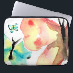 Trendig, butterfly-vattenfärg laptop fodral<br><div class="desc">Lägg din bärbara dator i den känsliga skönheten hos våra "Butterfly Whispers - Watercolor Art Laptop sleeve". Den här designen är ursprungligen färgad för en omhuldad dotter och har en liten elegans i naturens dagliga rutiner. Varje fjäril på laptop sleeve är ett konstverk med mjuka vattenfärgsnyanser som skapar en fredlig...</div>