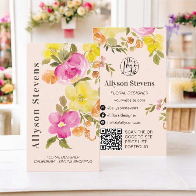 Trendig chic blommigt vattenfärgsfärgkod rosa logo visitkort (Trendy chic floral watercolor pink logo qr code business card)