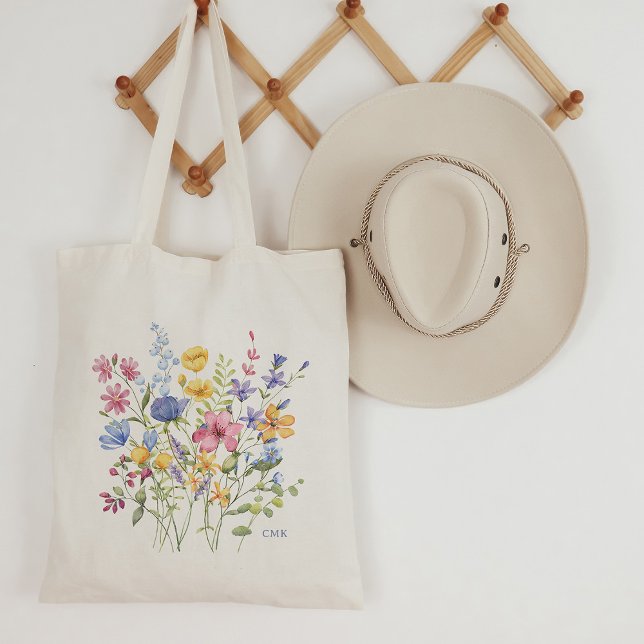 Trendig Colorful Wildblommor med Monogram Tygkasse (A trendy, boho tote bag she'll love. A bouquet of colorful wildflowers with her monogram or initials)