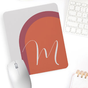 Trendig Coral Magenta Rosa Arch med Monogram Musmatta