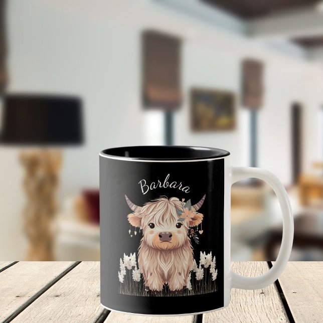 Trendig Cute Boho Highland Cow Två-Tonad Mugg (Skapare uppladdad)