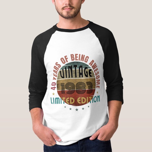 TRENDIG FANTASTISK-ÅRET FÖR FÖDD BIRTHDAY GIFT T SHIRT (Framsida)