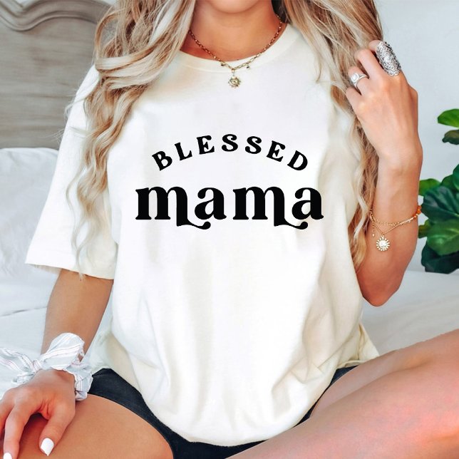 Trendig för meddelande om återsänd mamma på 70-tal t shirt (Blessed mama 70s Retro baby announcement trendy T-Shirt)