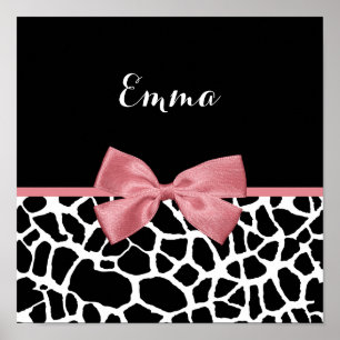 Trendig Giraffe Print Rosy Rosa Bow with Namn Poster