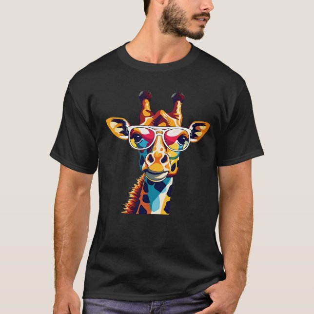 Trendig Giraffe with Glass Graphic - Animal Lover T Shirt (Framsida)