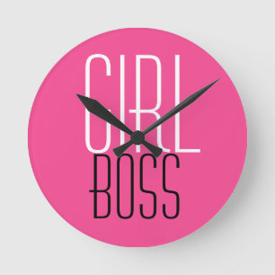 Trendig Girl Chef Typography White Black Shock ros Rund Klocka