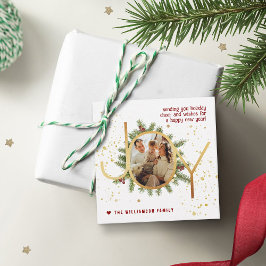 Trendig glädje Tallkvistar Krans Jul Foto Gåvor Etiketter