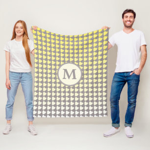 Trendig Gult Grått Hjärtgradient Mönster Monogram Fleecefilt