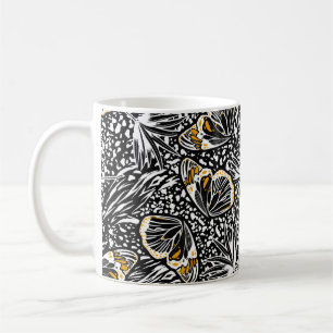 Trendig-handskiss-fjärilar som flyger med blandnin kaffemugg