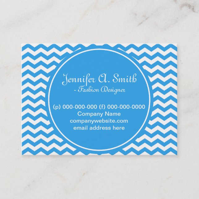 trendig,klassisk, ljusvit och blå chevron visitkort (Framsida)