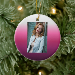 trendig magenta maroon marsala burgundy ombre julgransprydnad keramik