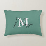 Trendig med monogrammad snyggt Turkos Prydnadskudde<br><div class="desc">Modern design för modern familj.</div>