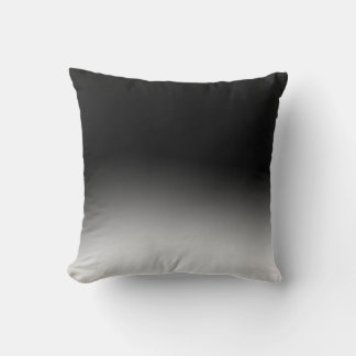 Trendig modern chic abstrakt svart och vit ombré kudde
