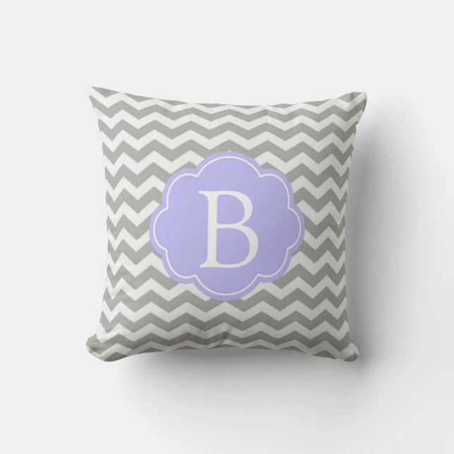 Trendig, modernt, elegant grått chevron monogram kudde (Framsida)