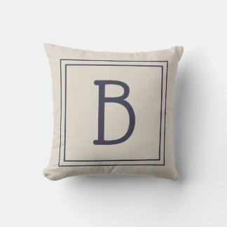 Trendig monogram bokstav initial neutral beige blå kudde