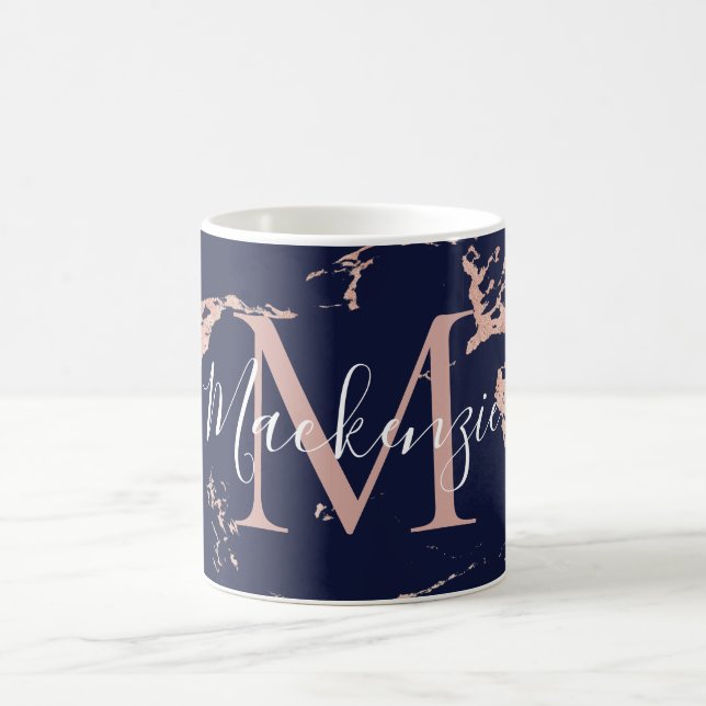 Trendig Navy och Ro Gold Foil Marble Monogram Kaffemugg (Center)