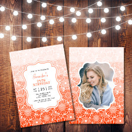 Trendig Orange Blommigt Rand Fotofödelsedag Inbjudningar