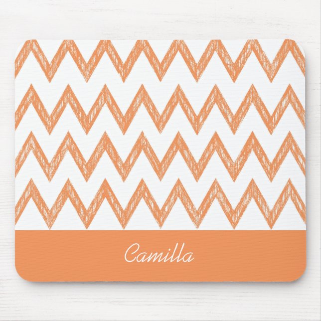 Trendig Pencil Orange Chevron Zigzags with Namn Musmatta (Framsidan)