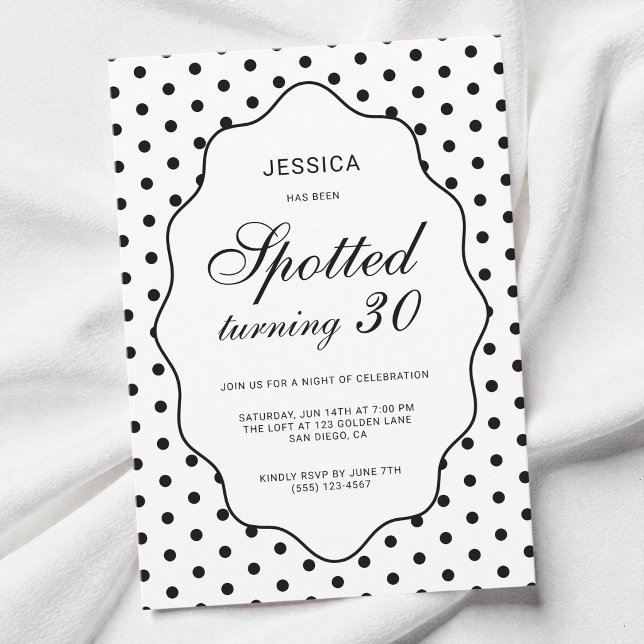 Trendig prickig 30-årsfest inbjudningar (Chic Polka Dot Spotted Turning 30th Birthday Party Invitation)