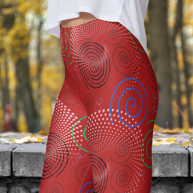 Trendig Red Hypnotic Swirls Mönster Leggings (Hypnotic Swirls on Carnelian Red)