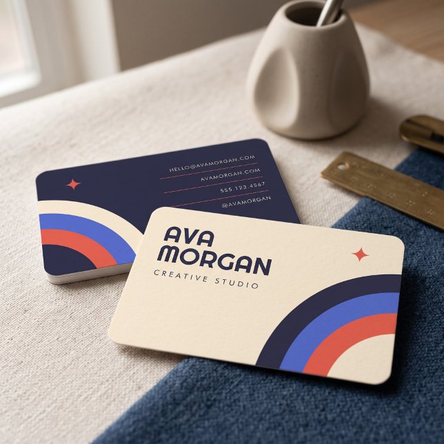 Trendig Retro Regnbåge Visitkort (Simulated business cards on table)