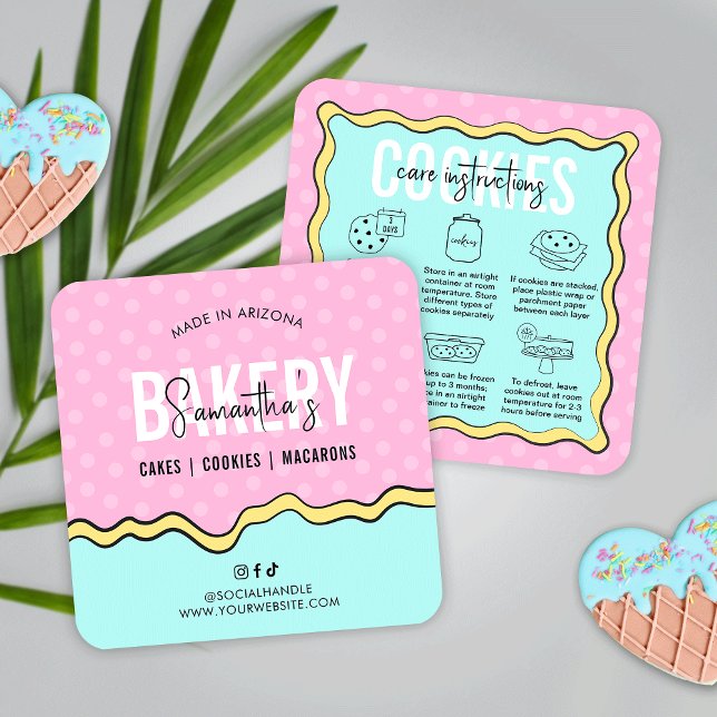 Trendig Rosa Blue Tecknad Cookies Care Instruction Fyrkantigt Visitkort (Trendy cookie care instructions cards in pastel pink & blue colors and modern cartoon style design)