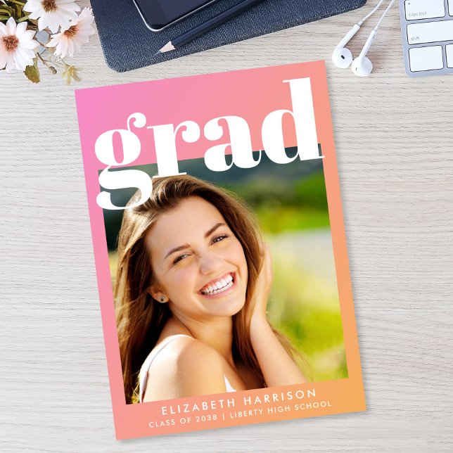 Trendig rosa orange fotoexamen meddelande (Trendy Pink Orange Photo Graduation Announcement)