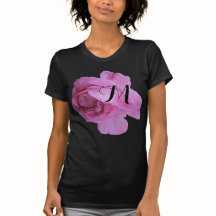Trendig rosa ros-blommans svarta M-monogram anpass
