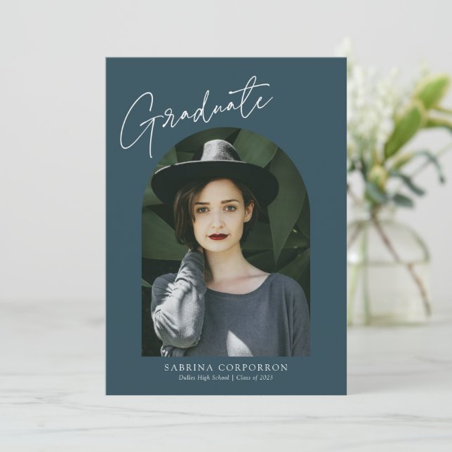 Trendig-skript med Arch Two Photo Studenten Anno Meddelande (Stående Fram)