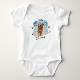 Trendig som skyddas av Hund foto och text T Shirt
