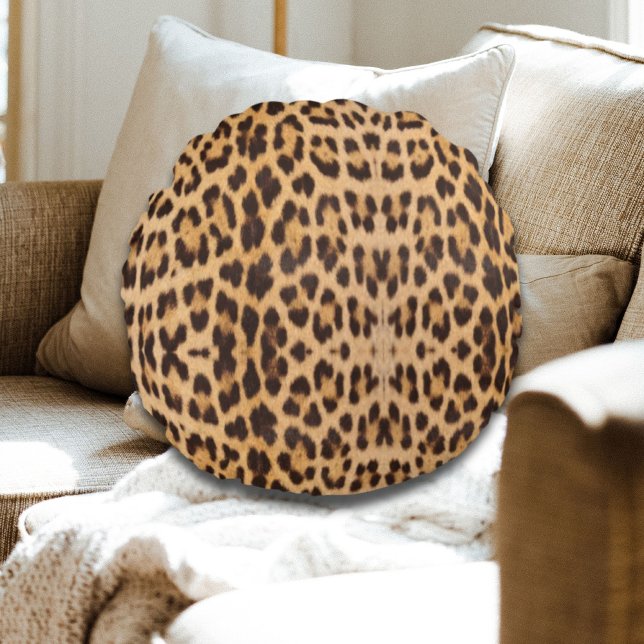 trendig stilfull vild safari mode leopardprint rund kudde (trendy stylish wild safari fashion leopard print round pillow)