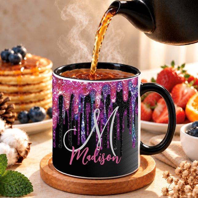 Trendig svart het rosa blå droppar monogram mugg (Skapare uppladdad)