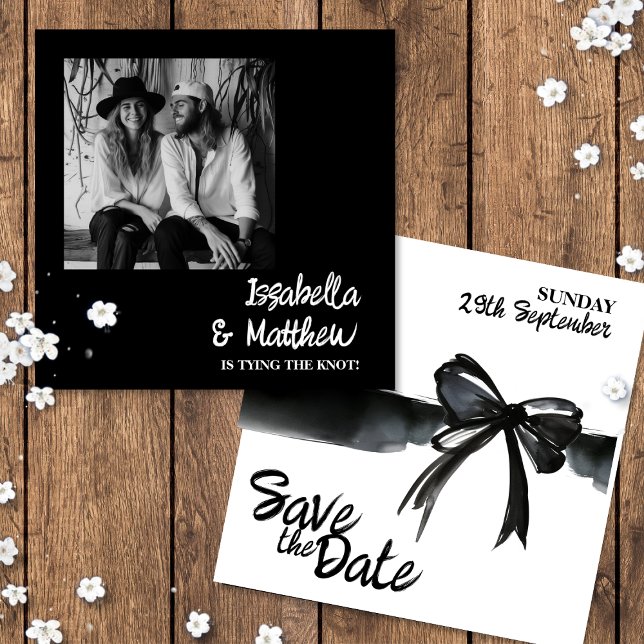 Trendig Svartvit ruta Spara datum Bröllop-kort Datumet (Trendy Black White watercolor Bow Save The Date Wedding Card with cuistom couple photo name simple )