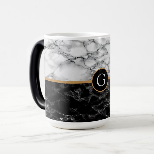 Trendig Svartvitt Marble Stone lägg till Breven Magisk Mugg (Framsida vänster)