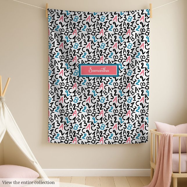 Trendig ull med monogram för flickor fleecefilt (Trendy school fleece with monogram for girls)
