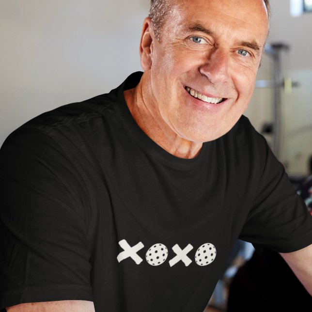 Trendig XOXO Pickleball Hugs & Kisses T Shirt (Skapare uppladdad)